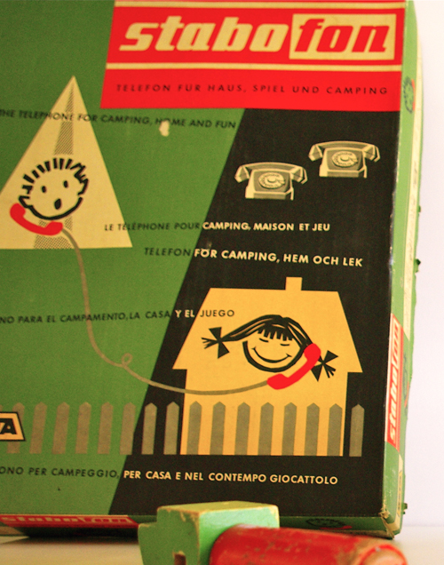 bo�te t�l�phones jouets vintage