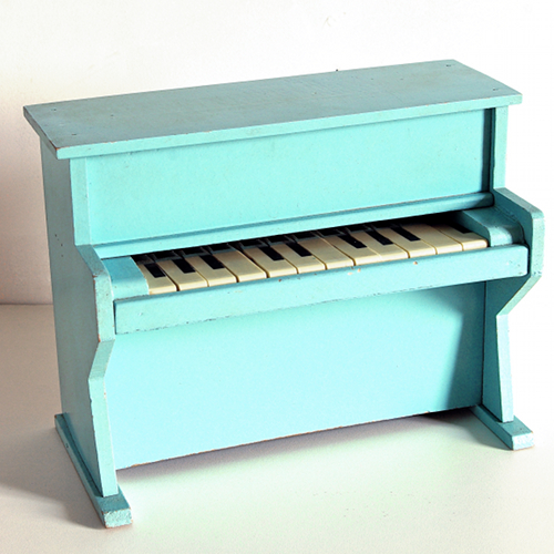 Petit piano jouet ann�es 50