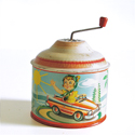 Moulin musical ancien en t�le.