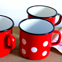 3 mugs �maill�s